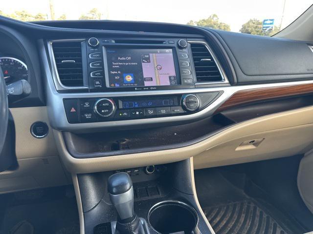 used 2019 Toyota Highlander car