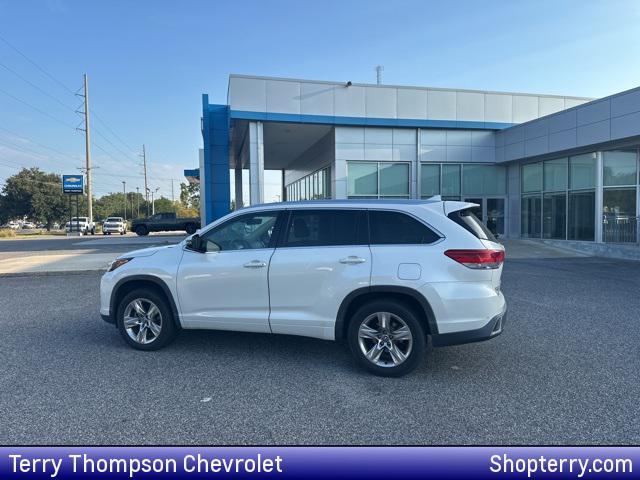 used 2019 Toyota Highlander car