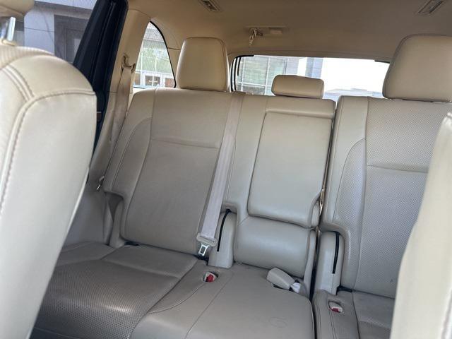 used 2019 Toyota Highlander car