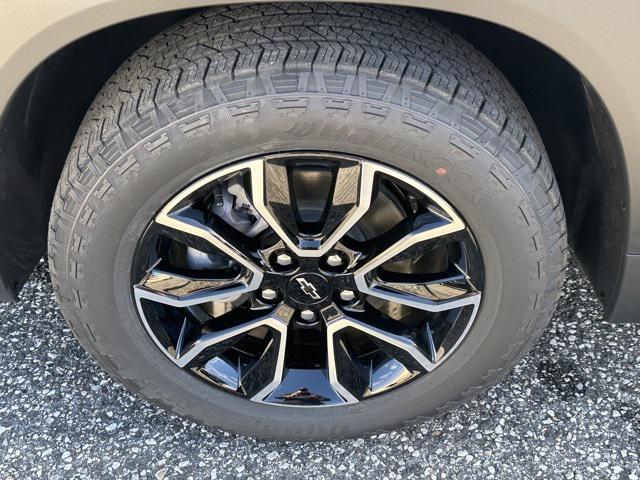 new 2025 Chevrolet TrailBlazer car, priced at $27,995