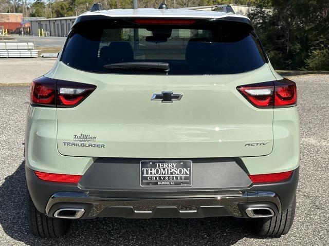 new 2025 Chevrolet TrailBlazer car, priced at $27,995