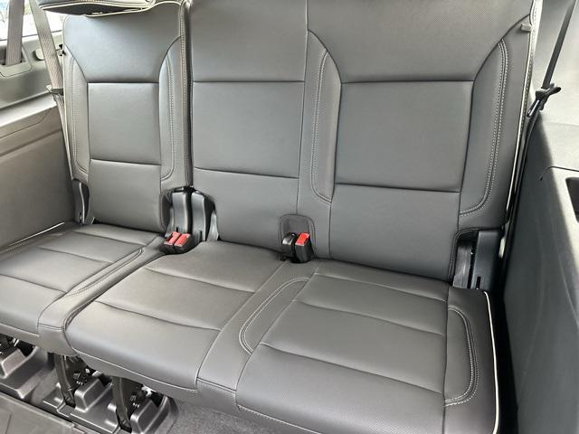 new 2025 Chevrolet Suburban car, priced at $86,300