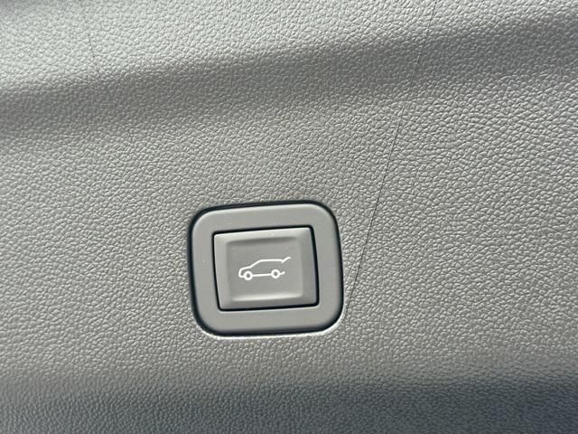 new 2025 Chevrolet Suburban car, priced at $86,300