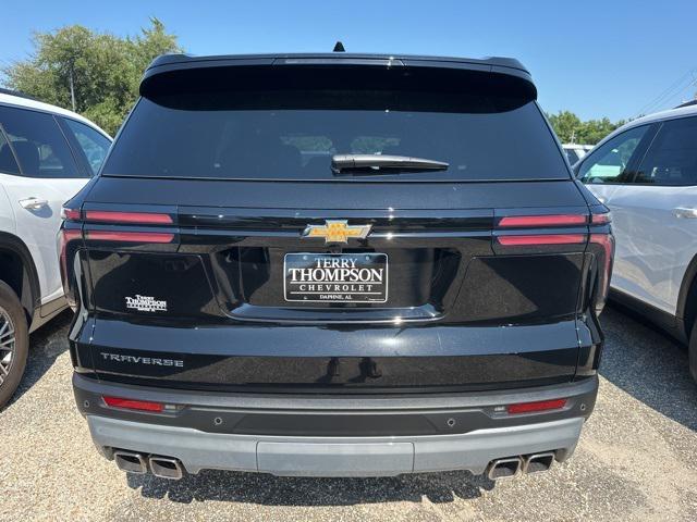 new 2026 Chevrolet Traverse car, priced at $43,823