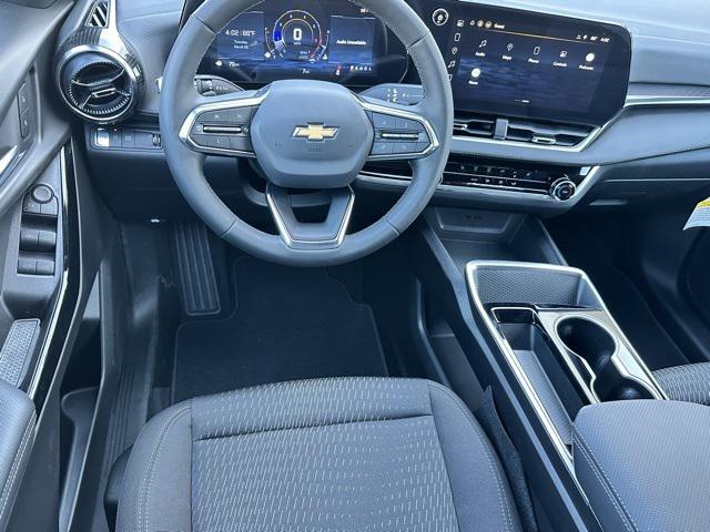 new 2025 Chevrolet Equinox car, priced at $28,495