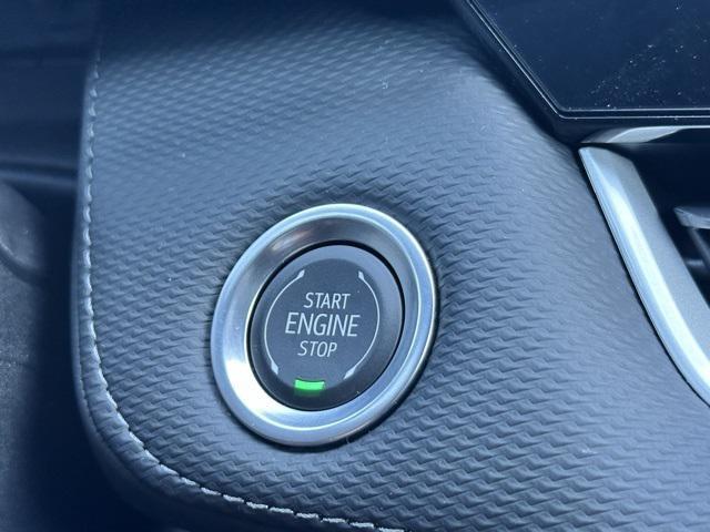 new 2025 Chevrolet Equinox car, priced at $28,495