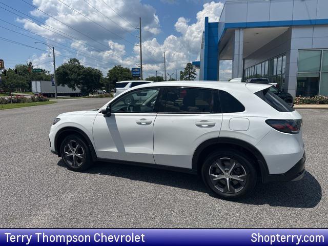 used 2025 Honda HR-V car
