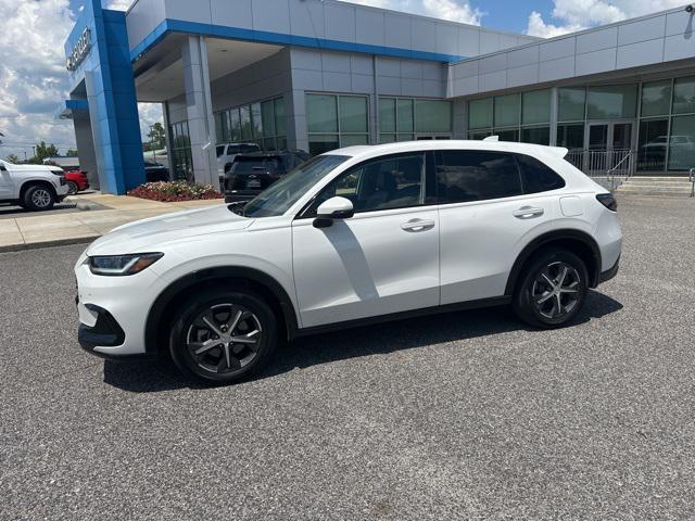 used 2025 Honda HR-V car