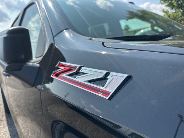 new 2025 Chevrolet Silverado 1500 car, priced at $45,335