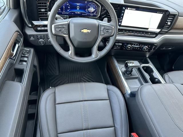 new 2025 Chevrolet Silverado 1500 car, priced at $70,915
