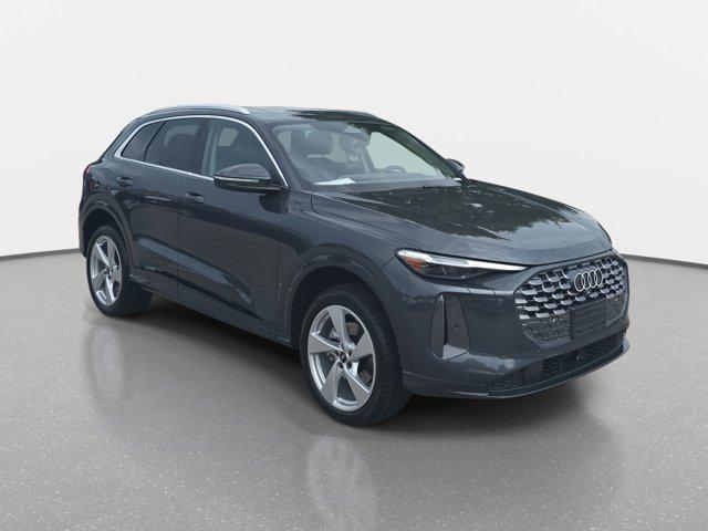 new 2025 Audi Q5 car, priced at $59,960