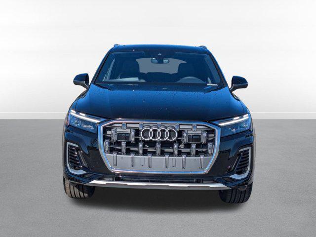 new 2025 Audi Q7 car, priced at $60,601