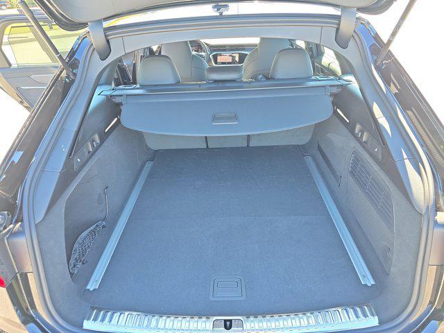 new 2026 Audi RS 6 Avant car, priced at $153,265