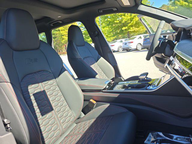 new 2026 Audi RS 6 Avant car, priced at $153,265