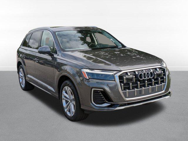 new 2025 Audi Q7 car, priced at $70,768