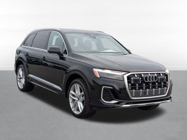 new 2025 Audi Q7 car, priced at $68,460