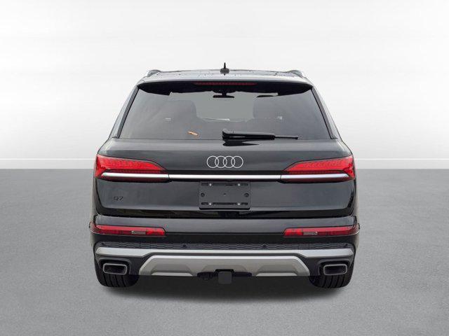 new 2025 Audi Q7 car, priced at $68,460