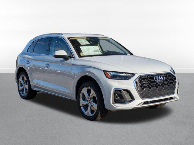 new 2025 Audi Q5 car, priced at $55,834