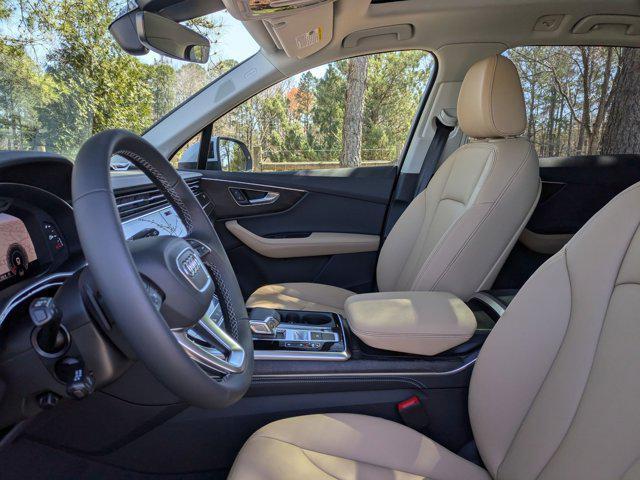 new 2025 Audi Q7 car, priced at $75,765