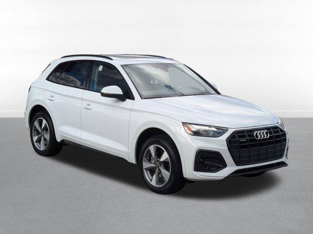 new 2025 Audi Q5 car, priced at $45,240