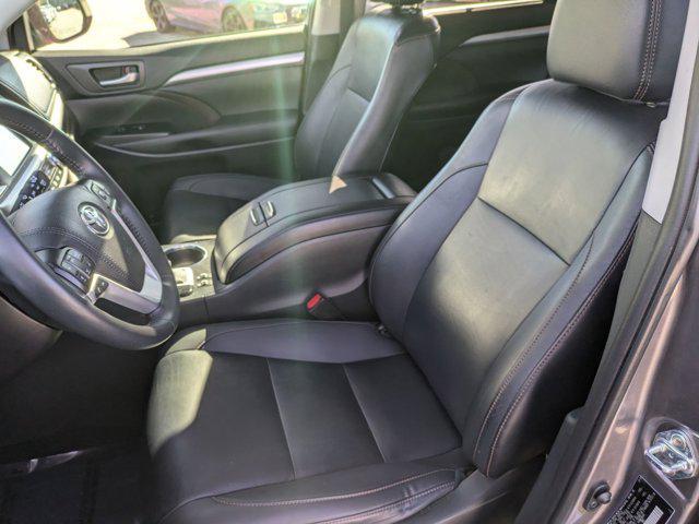 used 2019 Toyota Highlander car, priced at $27,695