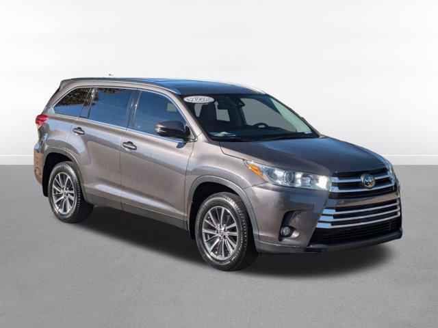 used 2019 Toyota Highlander car, priced at $27,695