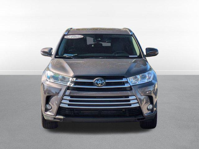 used 2019 Toyota Highlander car, priced at $27,695