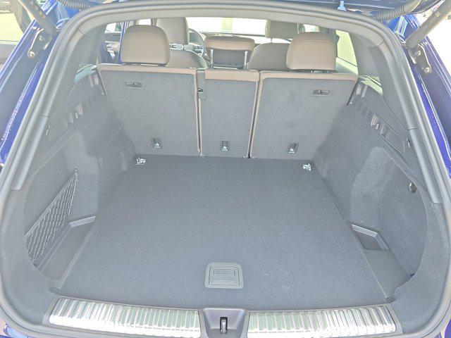 new 2025 Audi Q5 car, priced at $55,708