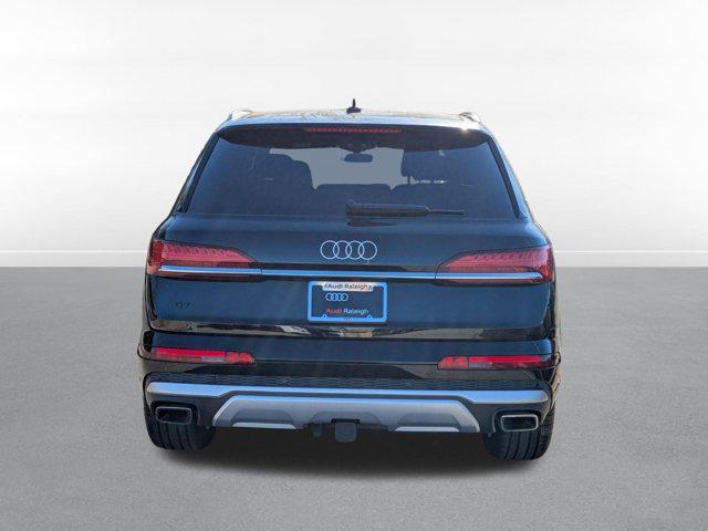 new 2025 Audi Q7 car, priced at $67,058