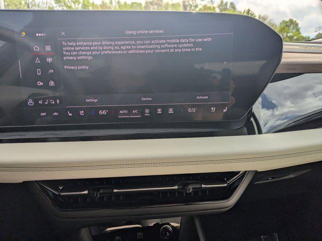 new 2025 Audi Q6 e-tron car, priced at $76,260