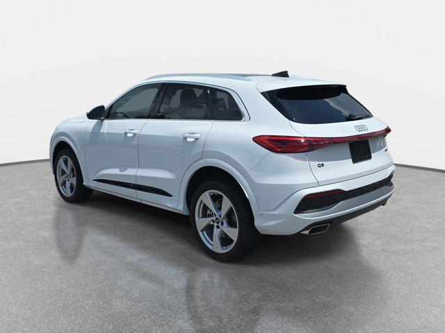 new 2025 Audi Q5 car, priced at $60,475