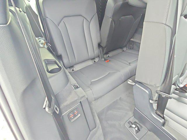 new 2025 Audi Q7 car, priced at $68,786