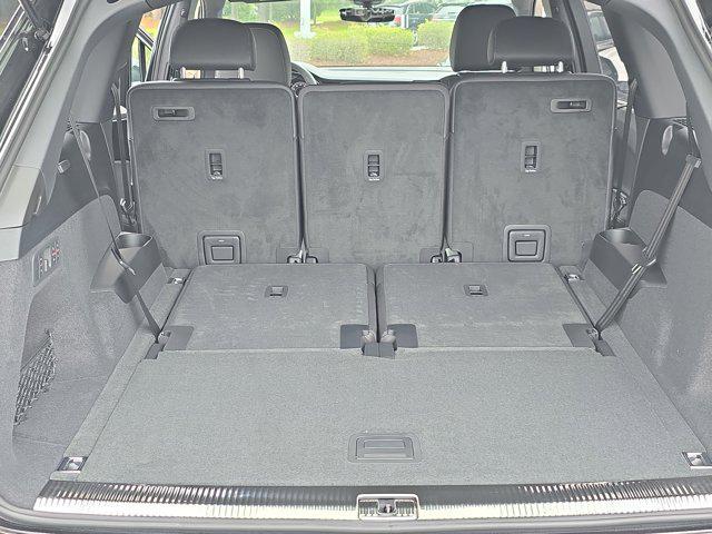new 2025 Audi Q7 car, priced at $68,286