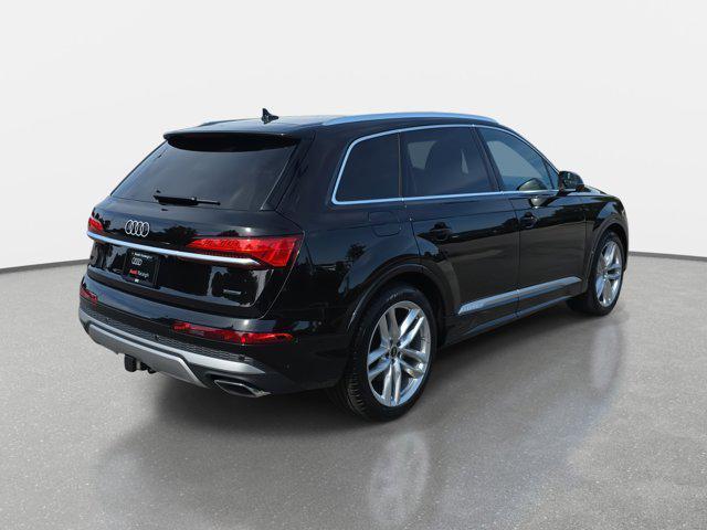 new 2025 Audi Q7 car, priced at $67,434