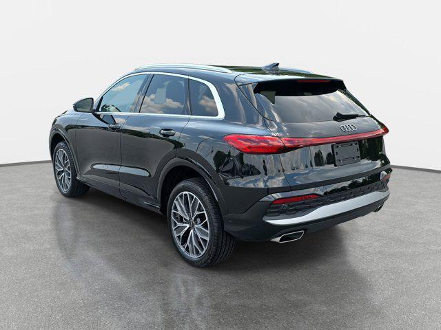 new 2025 Audi Q5 car, priced at $60,475
