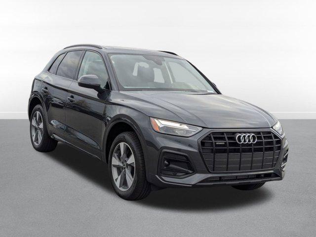 new 2025 Audi Q5 car, priced at $45,240