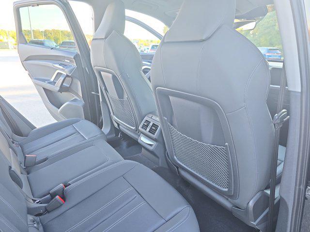 new 2025 Audi Q5 car, priced at $59,990