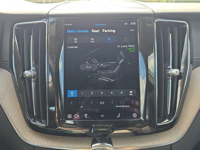 used 2022 Volvo XC60 car, priced at $34,302