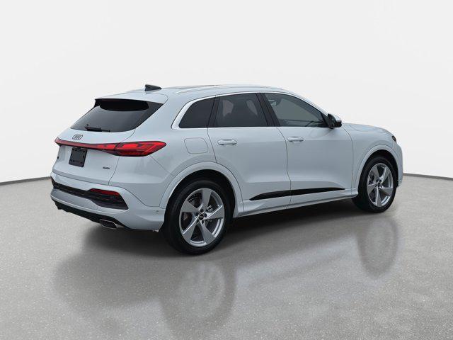 new 2025 Audi Q5 car, priced at $62,290