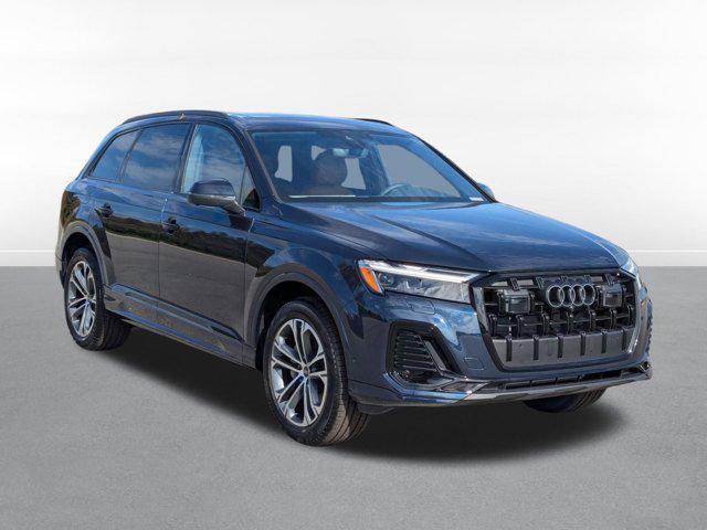 new 2025 Audi Q7 car, priced at $67,530