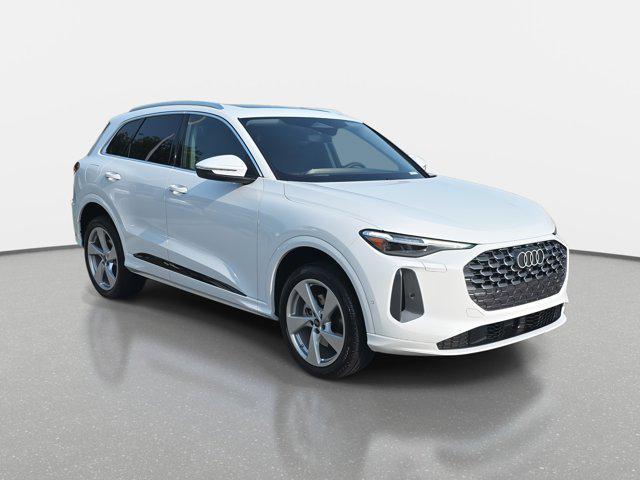 new 2025 Audi Q5 car, priced at $60,475