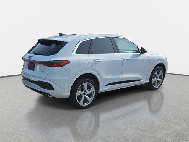 new 2025 Audi Q5 car, priced at $60,475