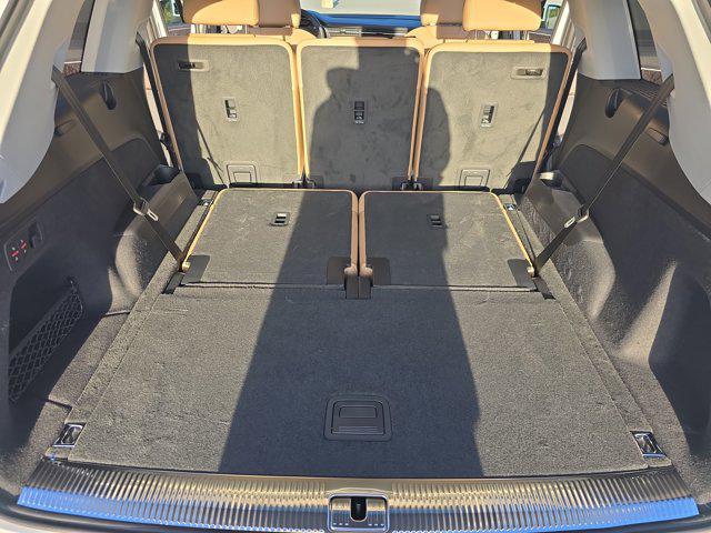 new 2026 Audi Q7 car, priced at $68,940