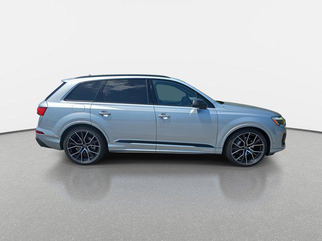 used 2025 Audi Q7 car, priced at $67,365