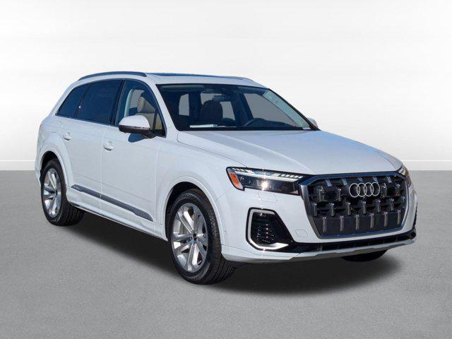 new 2025 Audi Q7 car, priced at $77,201