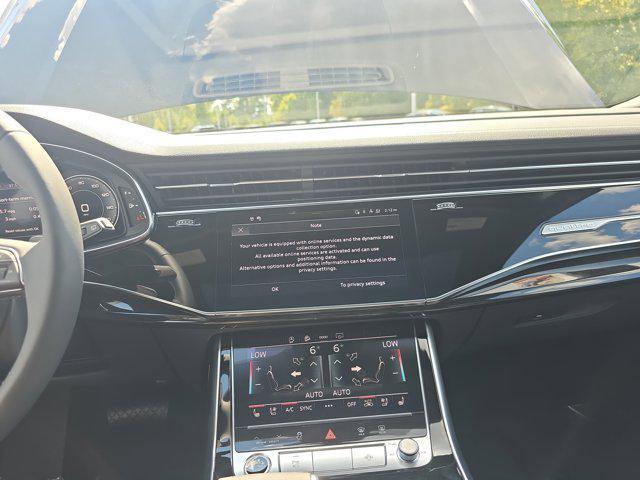 new 2025 Audi Q7 car, priced at $68,747