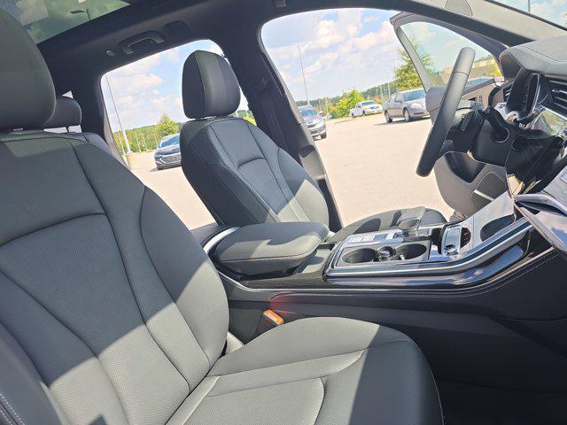 new 2025 Audi Q7 car, priced at $68,747