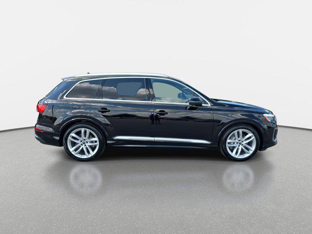new 2025 Audi Q7 car, priced at $68,747