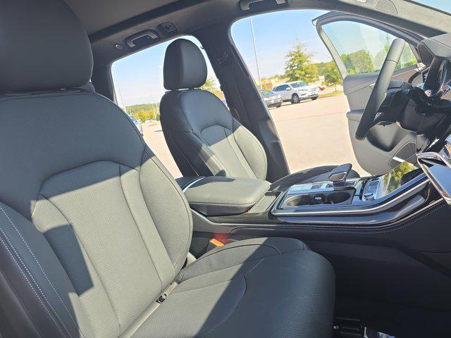 new 2026 Audi Q7 car, priced at $85,695