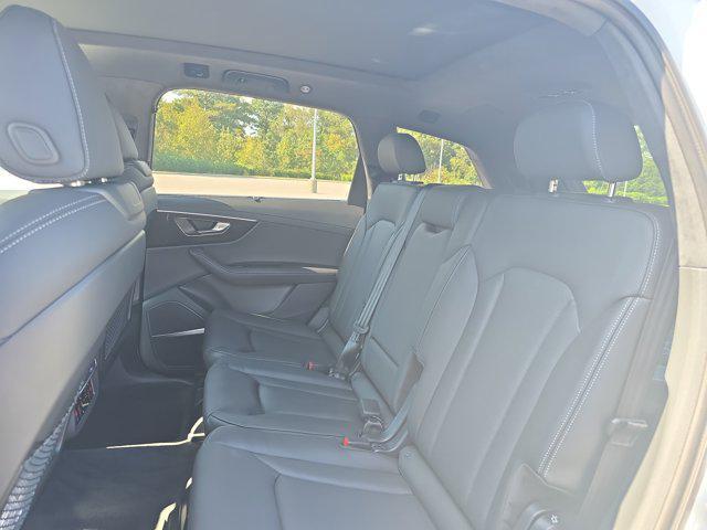 new 2026 Audi Q7 car, priced at $85,695